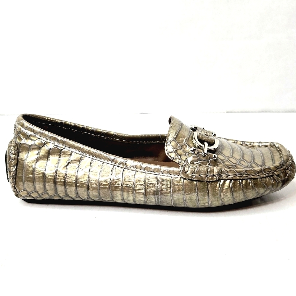 Donald Pliner driving moccasins. Croc embossed leather. Gray. 6.5 - Picture 4 of 13